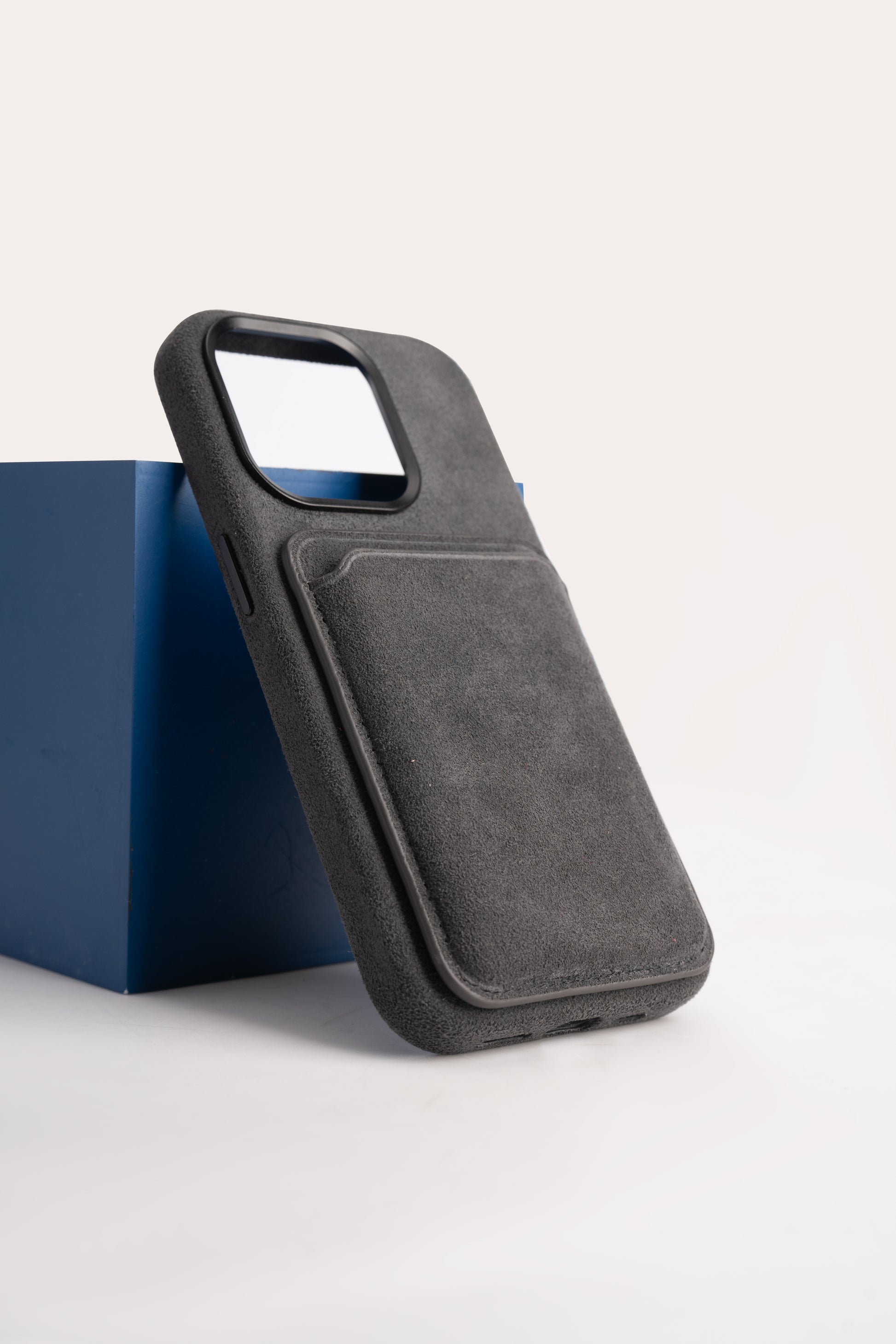 MagSafe Wallets -  Dark Chacoal